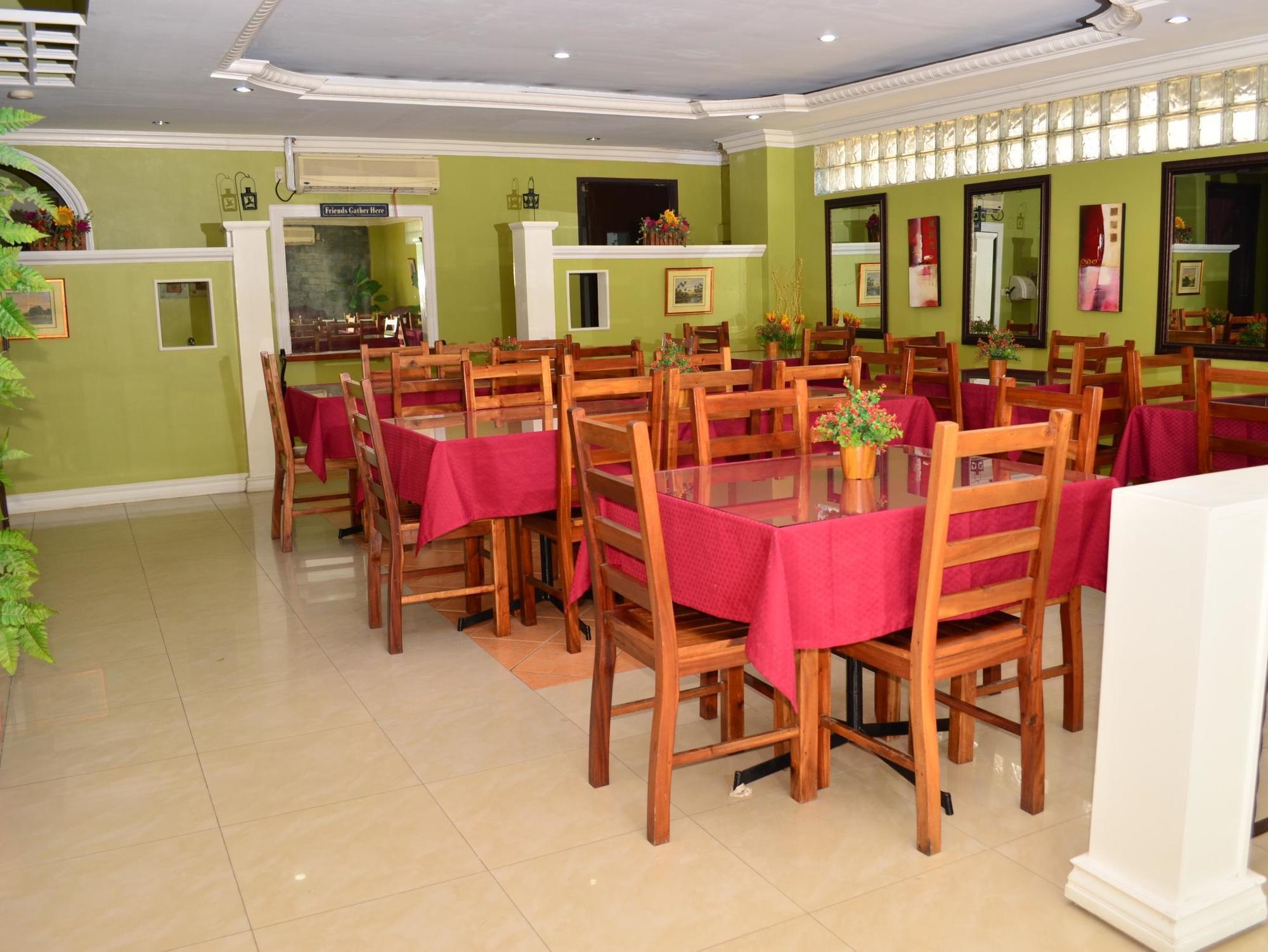 El Portal Inn Tagbilaran Exterior foto